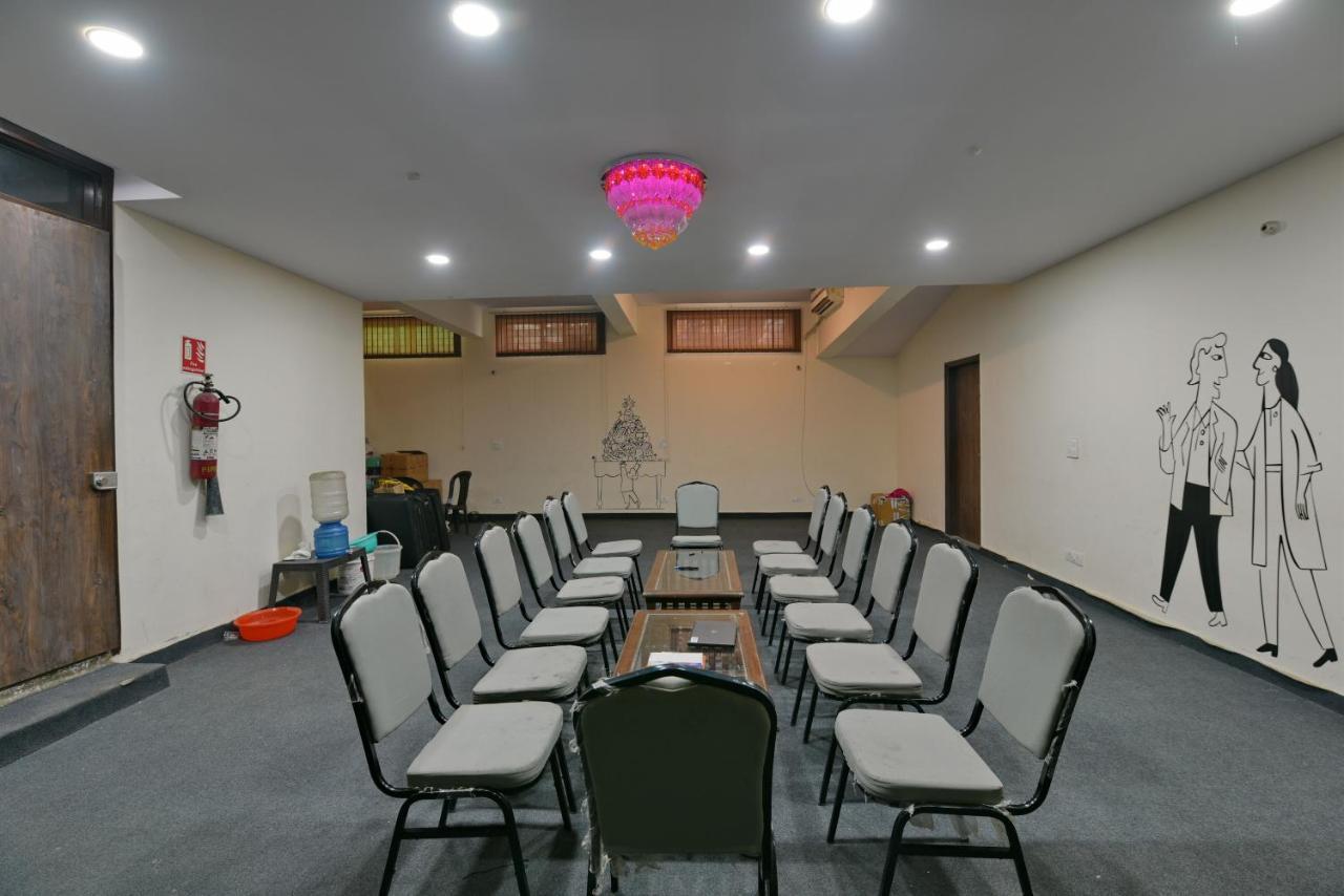 Hotel Admire Inn "Atta Market, Noida Sector 18" ภายนอก รูปภาพ