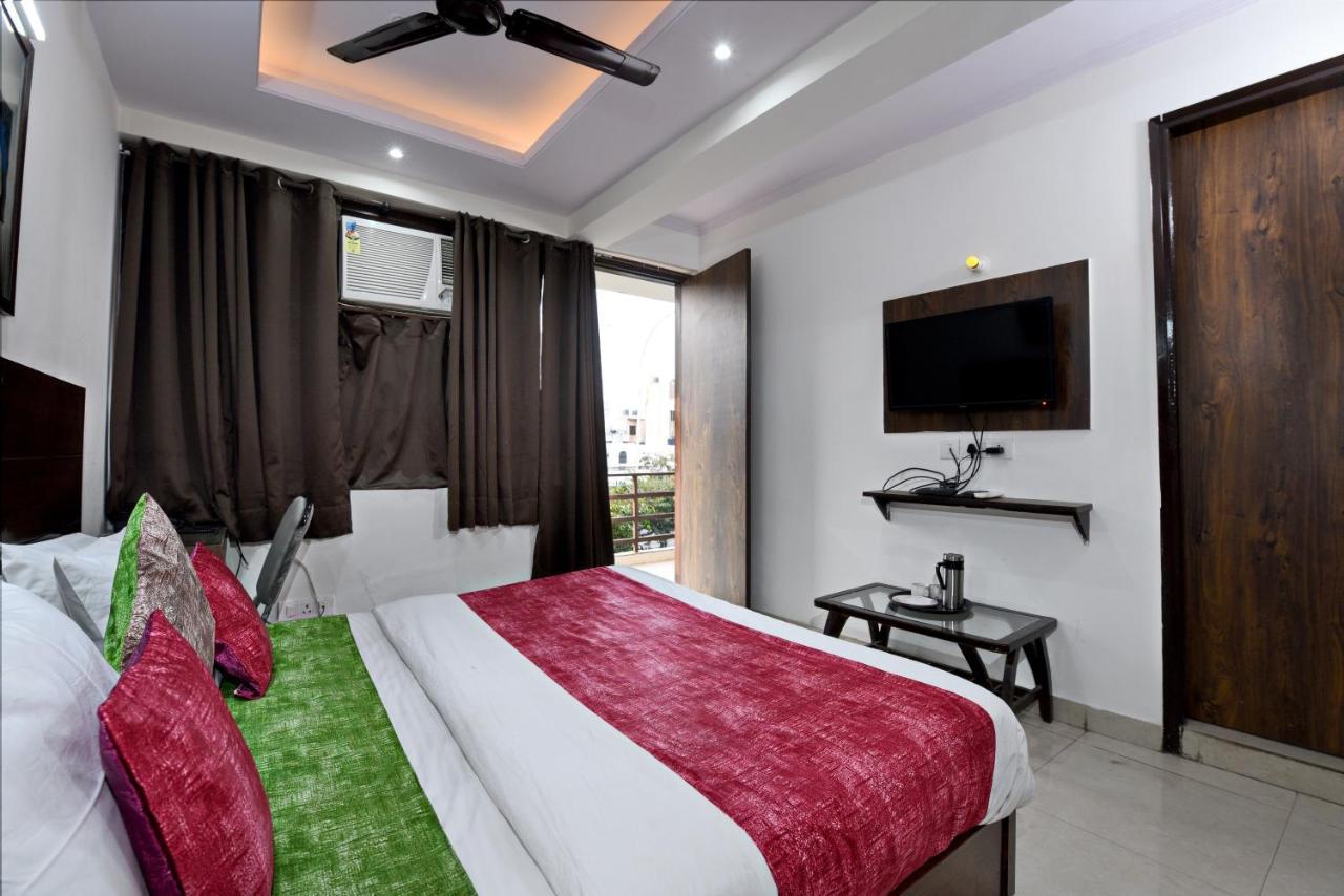 Hotel Admire Inn "Atta Market, Noida Sector 18" ภายนอก รูปภาพ